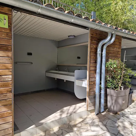 Camping Le Camp Des Gorges Vallon-Pont-dʼArc